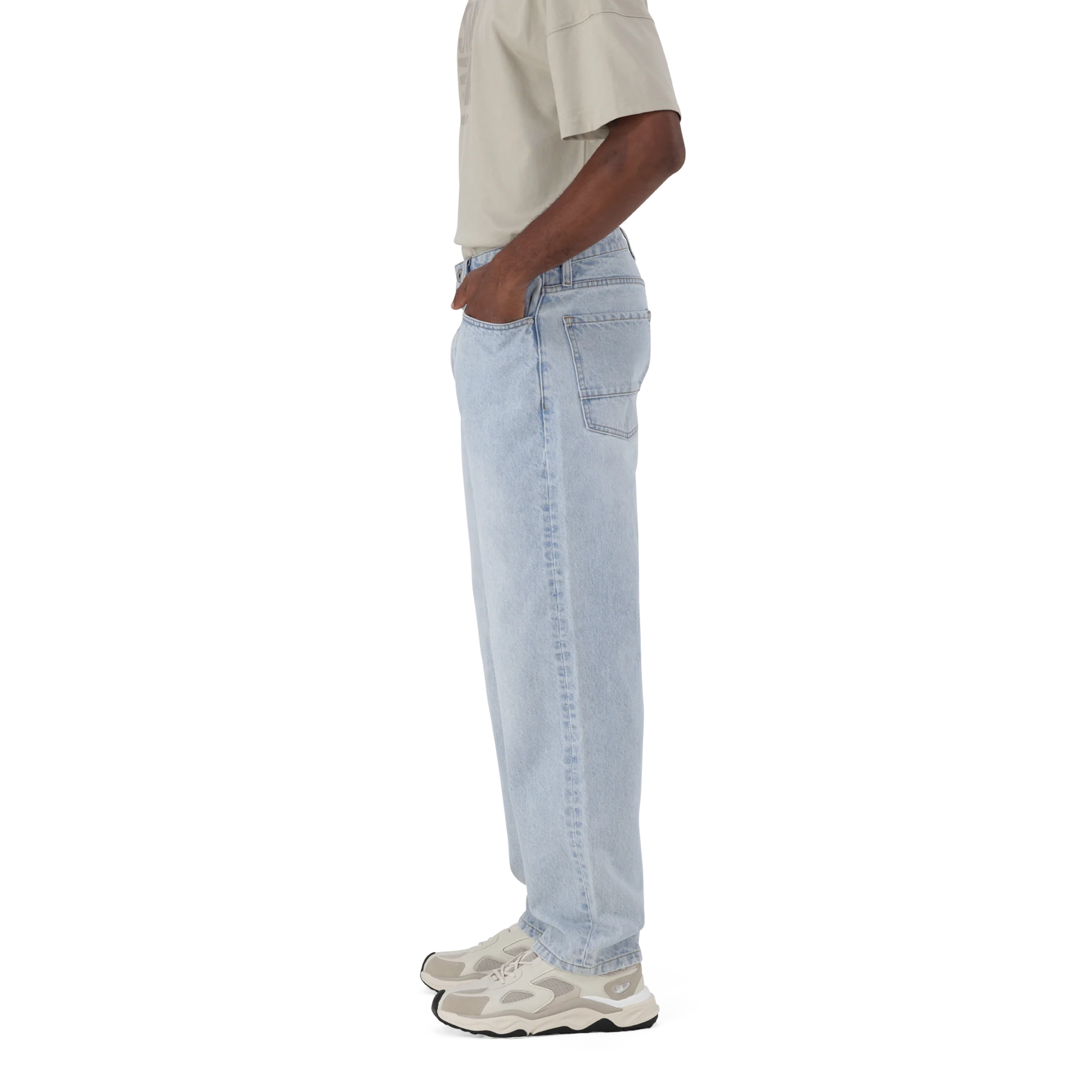 OSCAR STRAIGHT FIT LIGHT WASH JEANS - Image 5